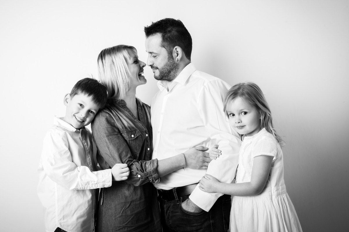 Sandra und Familie – Foto 1